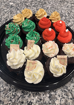 Eggnog cupcakes with nutmeg sprinkle